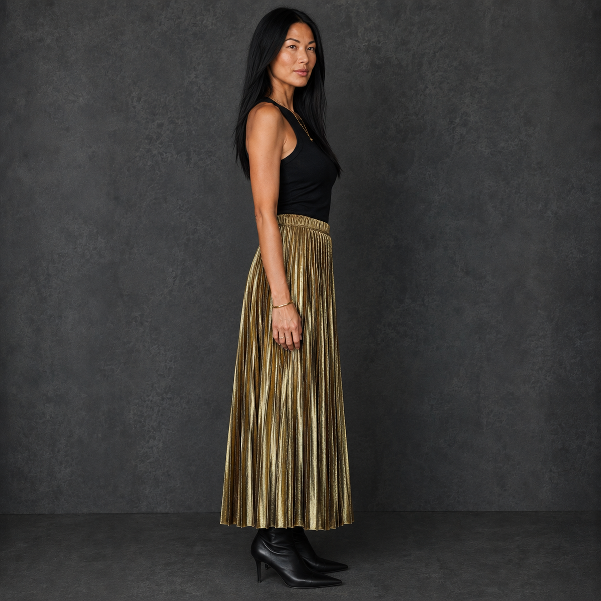 Make Your Move Metallic Pleated Midi Skirt
