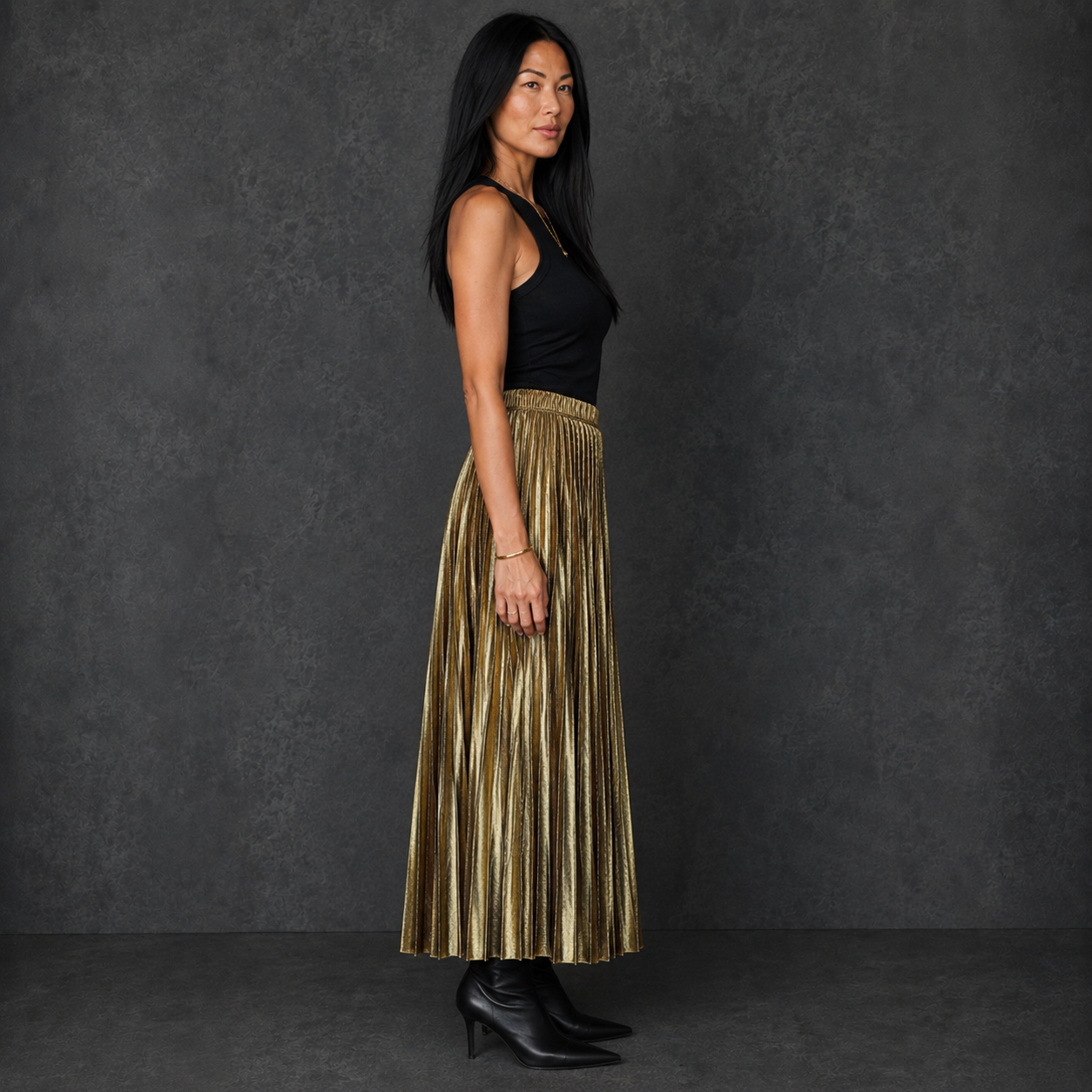 Make Your Move Metallic Pleated Midi Skirt